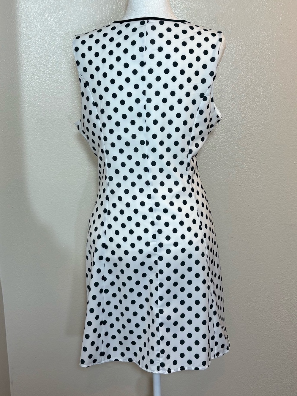 SHEIN White & Black Polka Dot Sleeveless Wrap Midi Dress - Picture 5 of 5